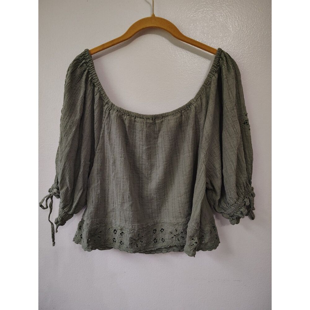 American Eagle Women’s Medium Olive Green Boho Eyelet Gauze Peasant Crop Top - Picture 4 of 6